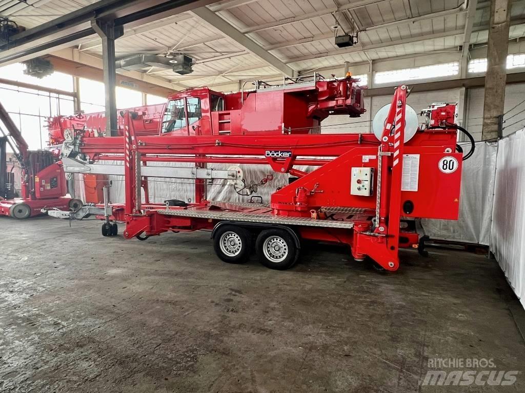 Böcker AHK 30/1500 رافعات أخرى