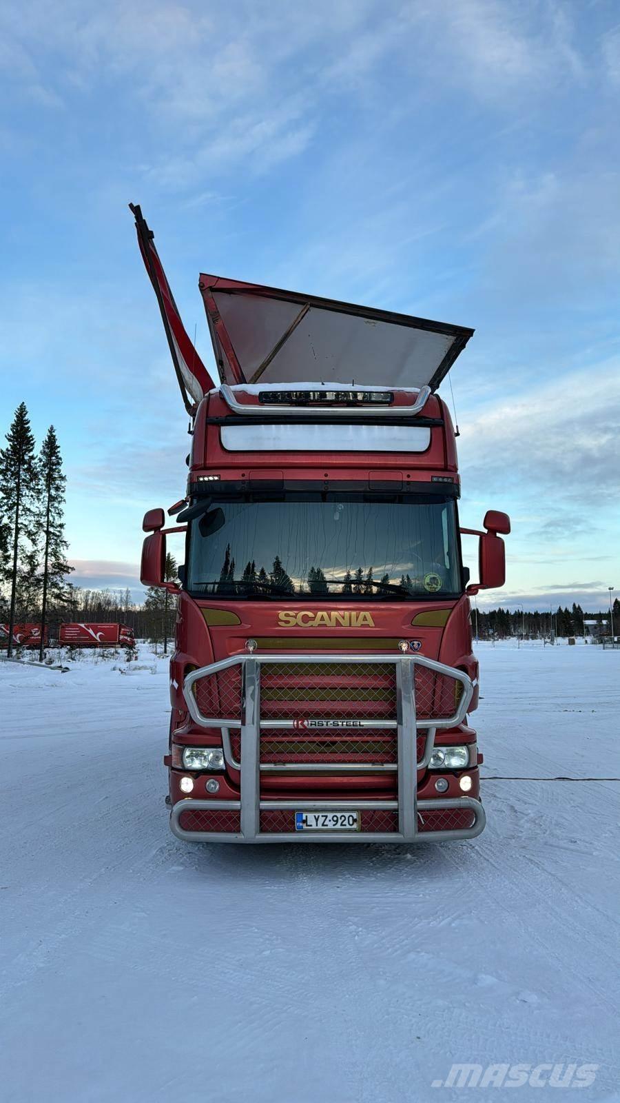 Scania R560 شاحنات نقل ألواح الخشب