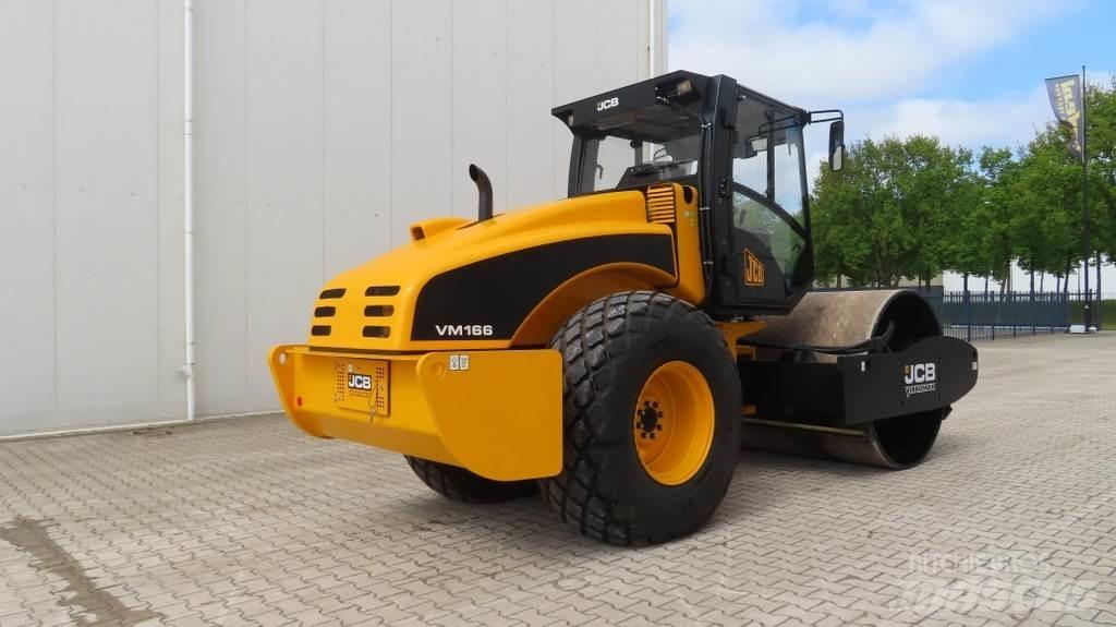 JCB VM166D مداحل أحادية الأسطوانة