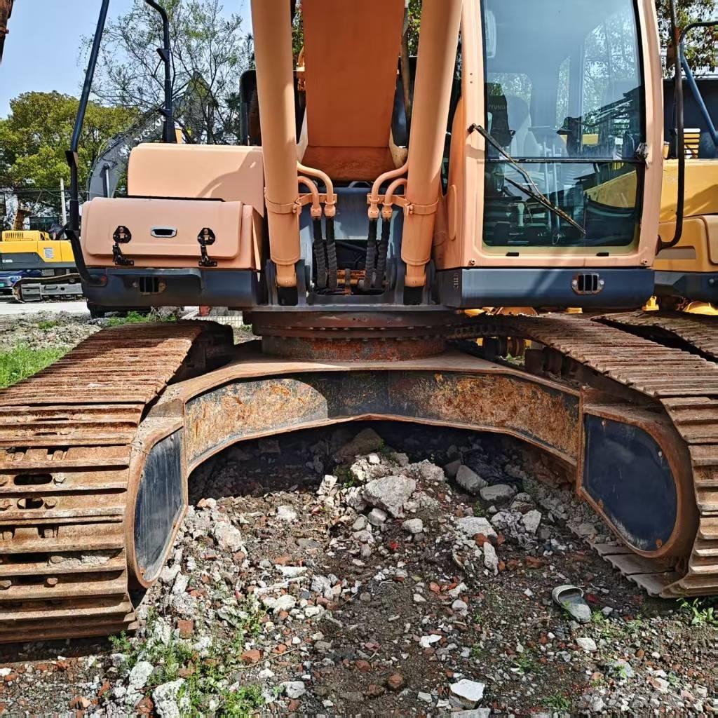 Hyundai R305LC-9t حفارات زحافة