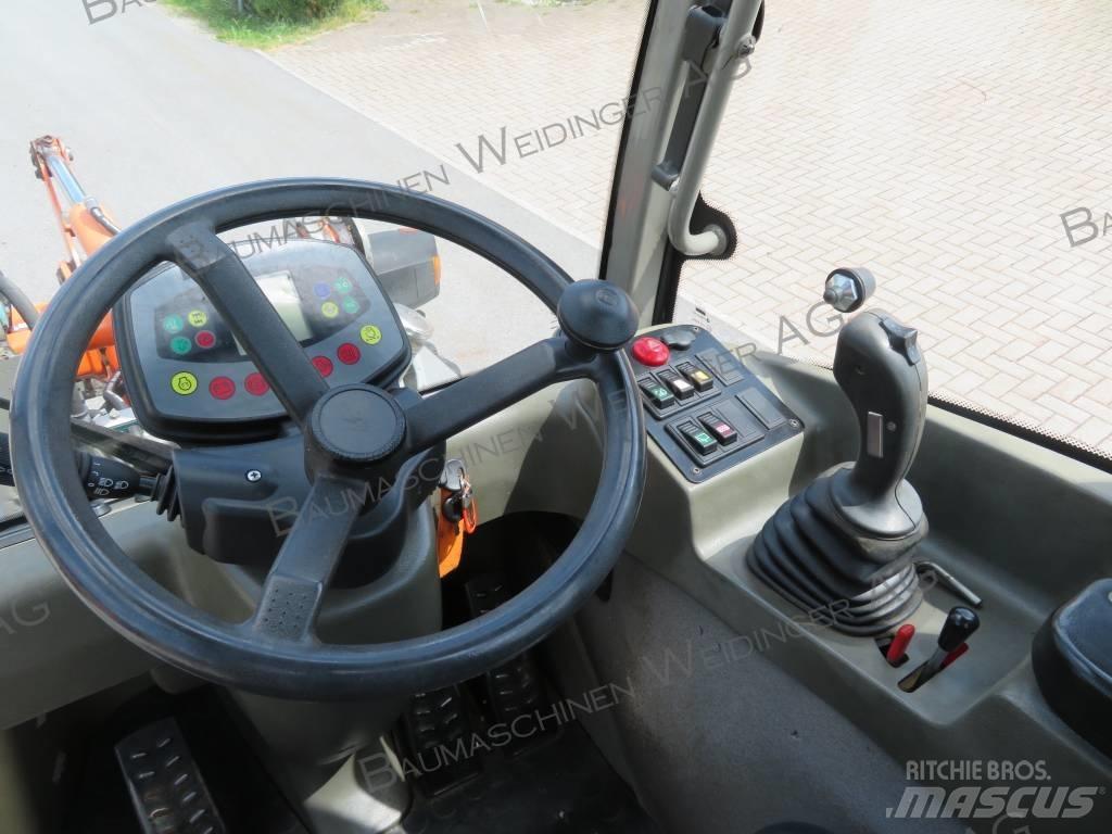 Atlas AR 35 لوادر بعجل