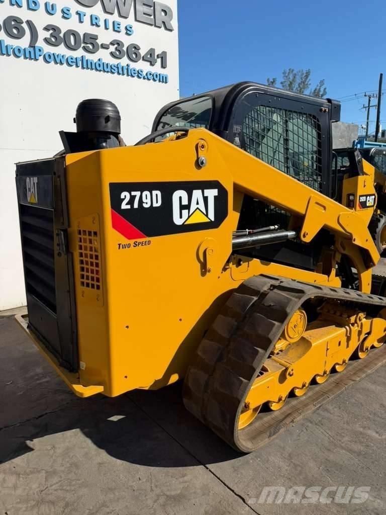 CAT 279 D3 لوادر انزلاقية التوجيه