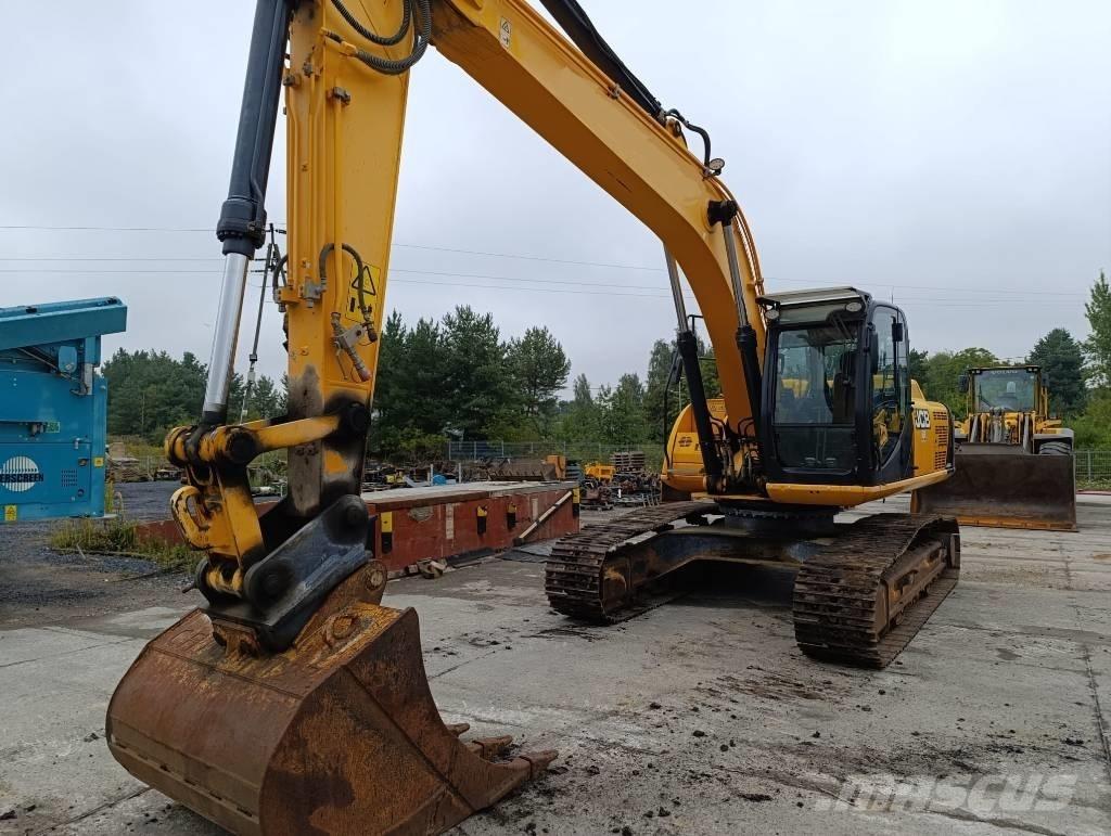 JCB JS 260 LC حفارات زحافة