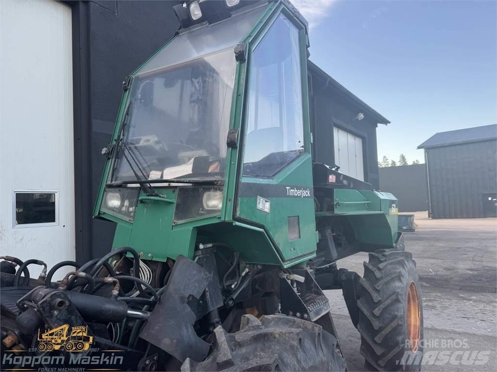 Timberjack 0570 حصادات
