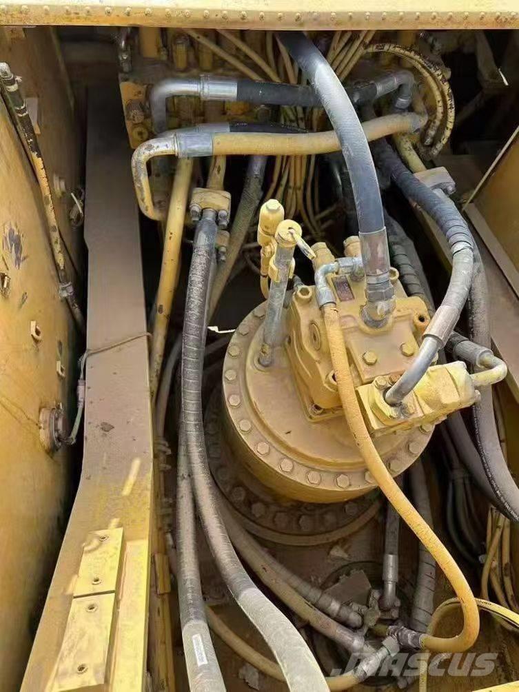 CAT 336 D L حفارات زحافة