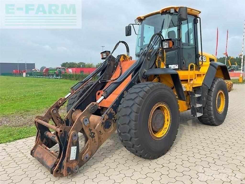 JCB 426e agri ht حفارات صغيرة أقل من 7 طن (حفارات صغيرة)