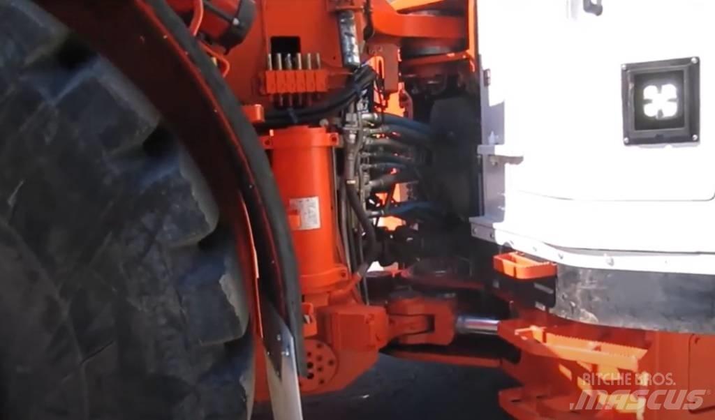Sandvik LH 517 لوادر للعمل تحت سطح الأرض