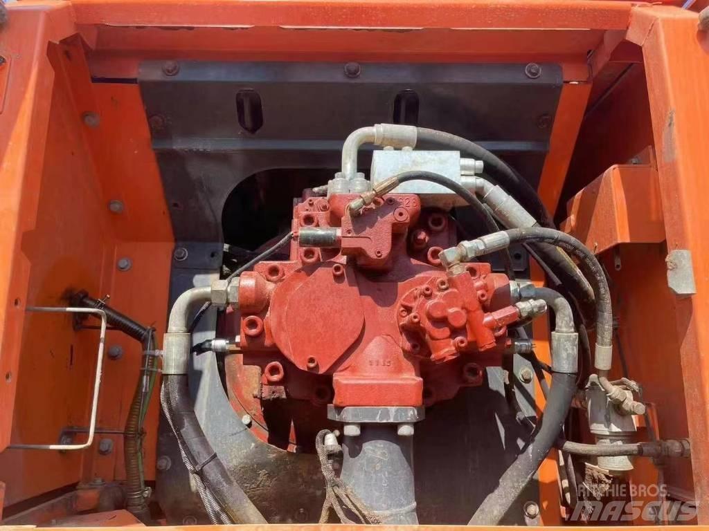 Doosan DX 420 حفارات زحافة