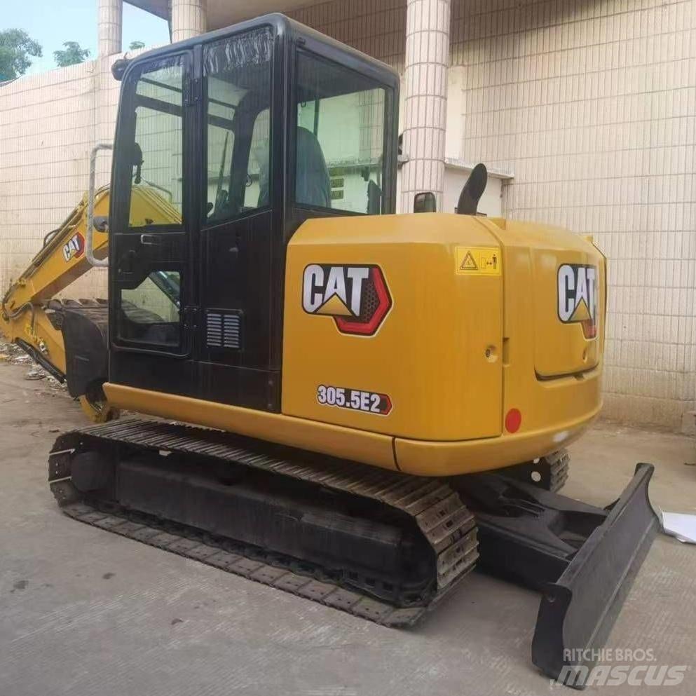 CAT 305.5 E2 حفارات صغيرة أقل من 7 طن (حفارات صغيرة)