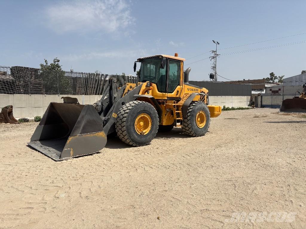 Volvo L 120 F لوادر بعجل