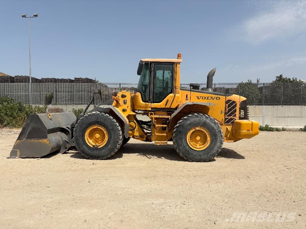 Volvo L 120 F لوادر بعجل