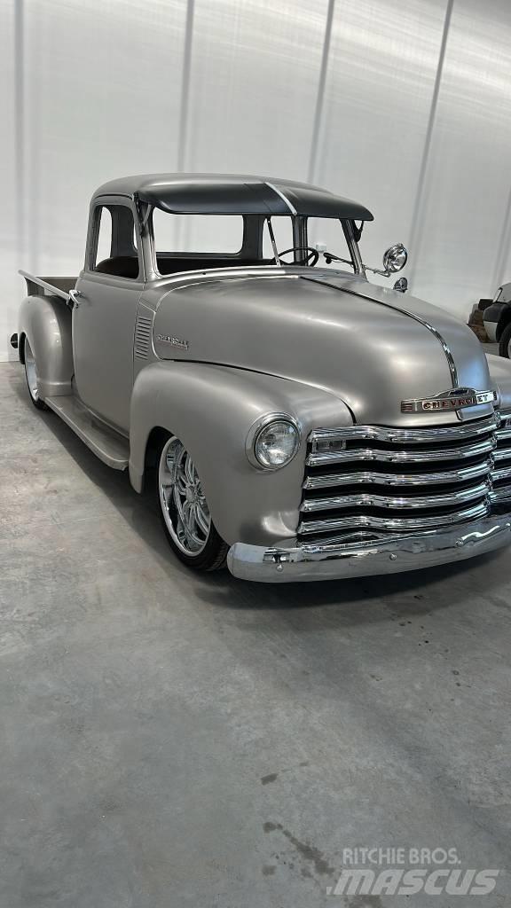 Chevrolet 3100 شاحنات خفيفة/مفصلية الجوانب