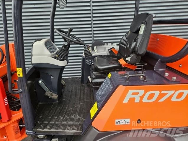 Kubota R 070 لوادر بعجل