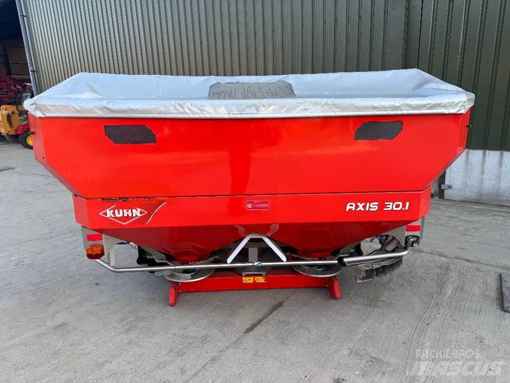 Kuhn Axis 30.1 W معدات فرد المواد المعدنية
