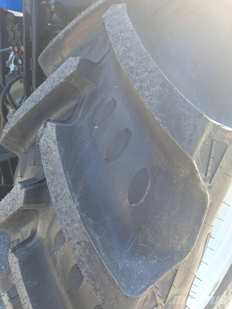 New Holland T 6.140 الجرارات