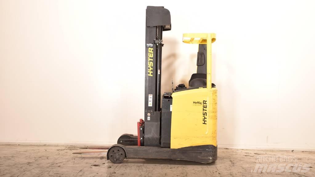 Hyster R 1.6 شاحنة مناولة