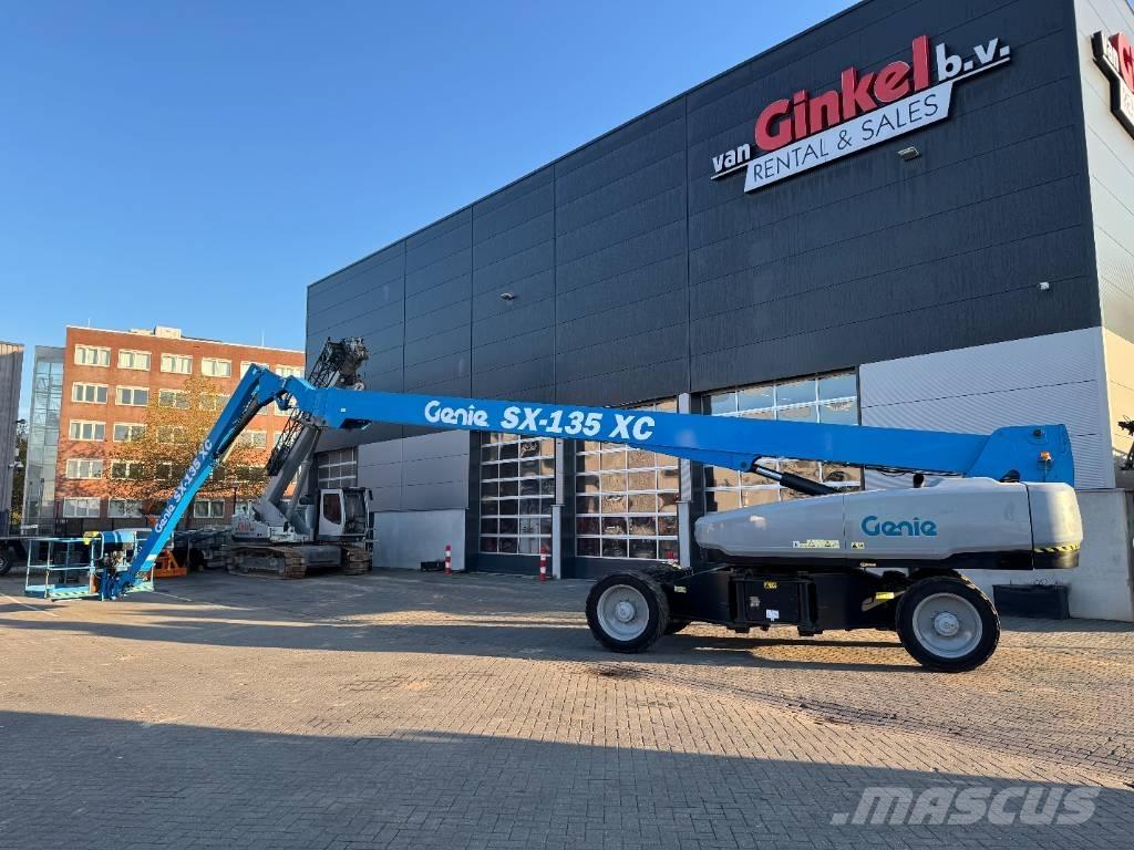 Genie SX 135 XC رافعات سلة تلسكوبية