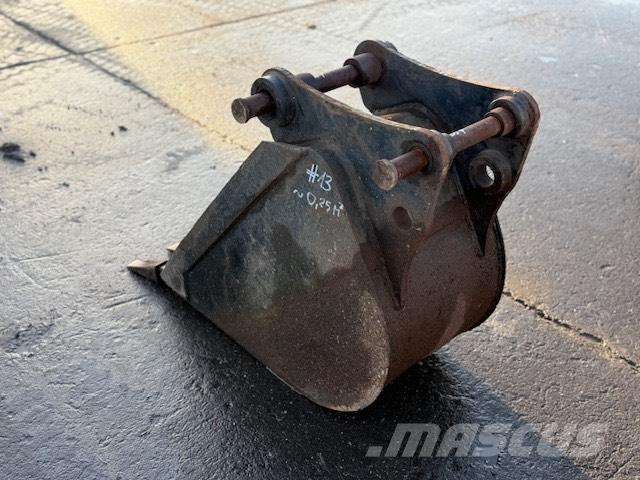 JCB ŁYŻKA UŻYWANA جرافات عكسية