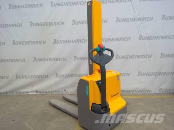 Jungheinrich EMC 110 معدات التكديس الجوالة