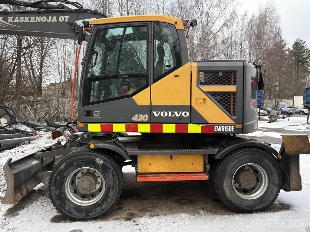 Volvo EWR 150 E حفارات بعجل