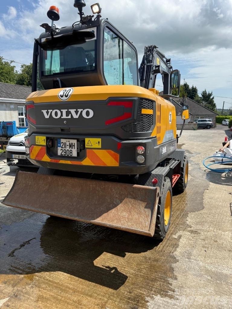Volvo EW 60 E حفارات بعجل
