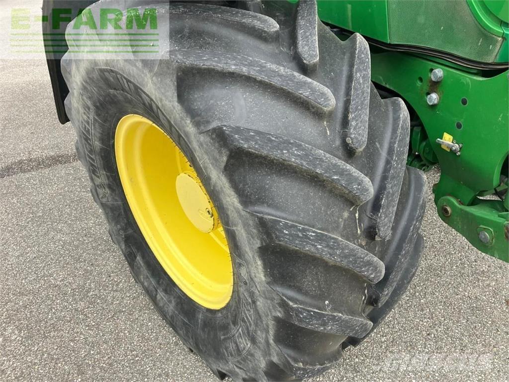 John Deere 6125r الجرارات
