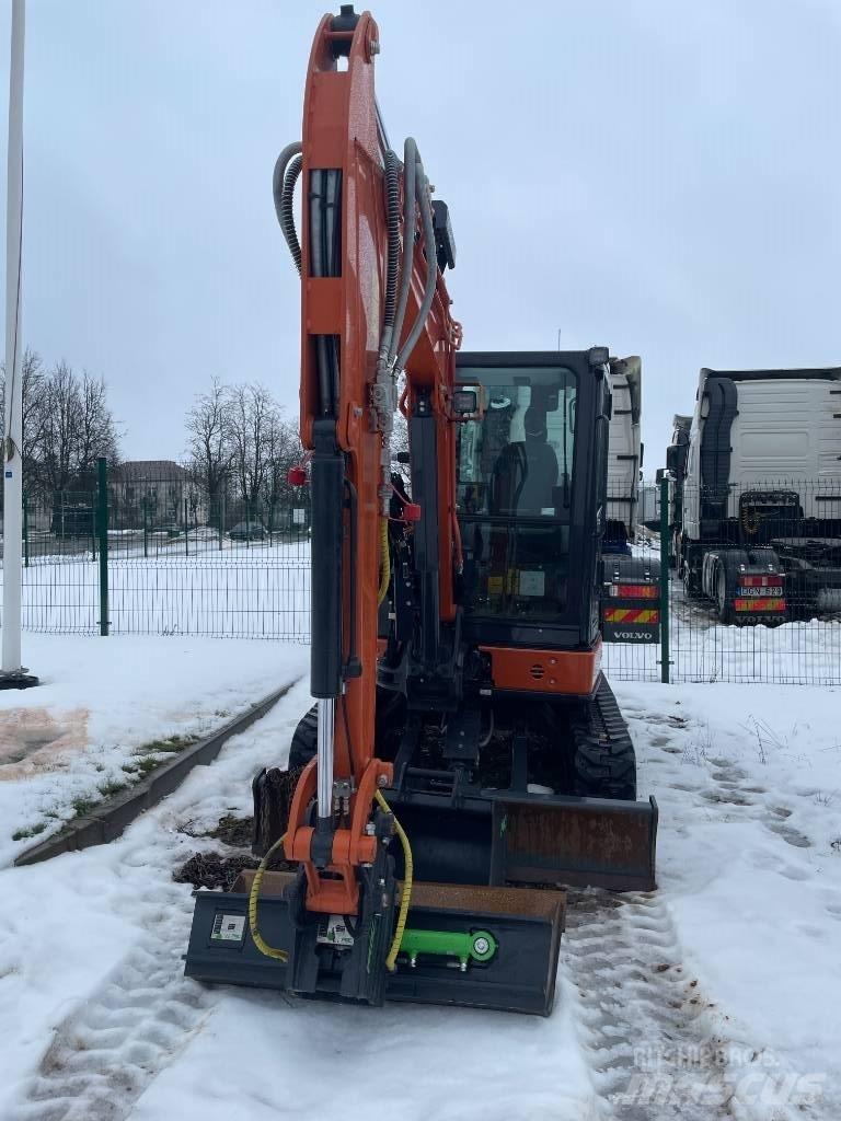 Hitachi ZX 38 U-6 حفارات صغيرة أقل من 7 طن (حفارات صغيرة)