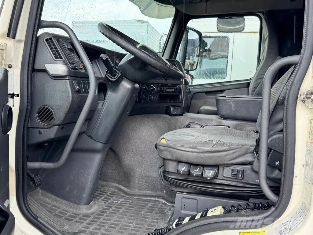 Volvo FM 340 وحدات الجر