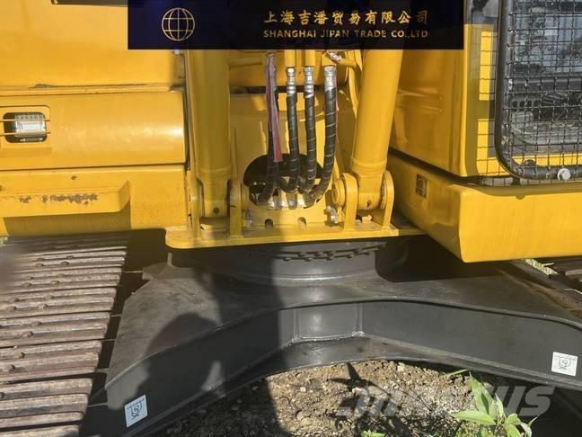 Komatsu PC 110 حفارات زحافة