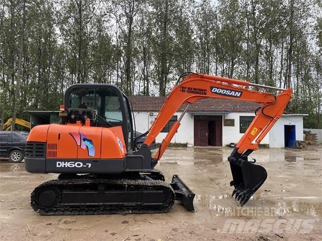 Doosan DH60-7 حفارات صغيرة أقل من 7 طن (حفارات صغيرة)