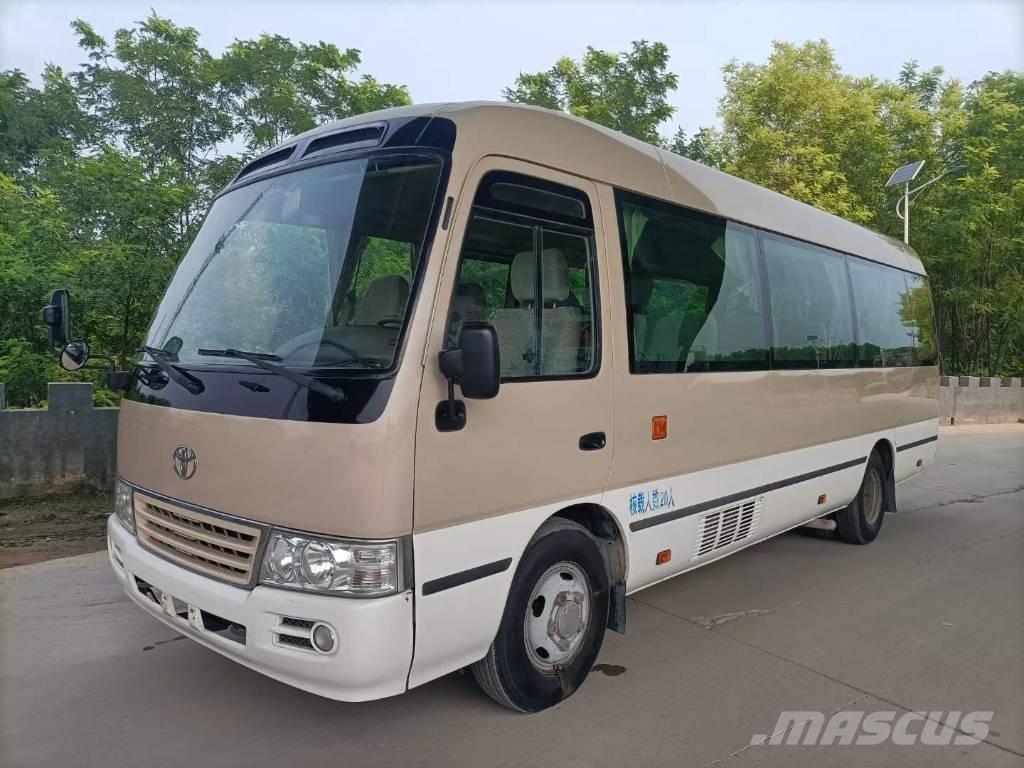 Toyota Coaster Bus حافلة صغيرة
