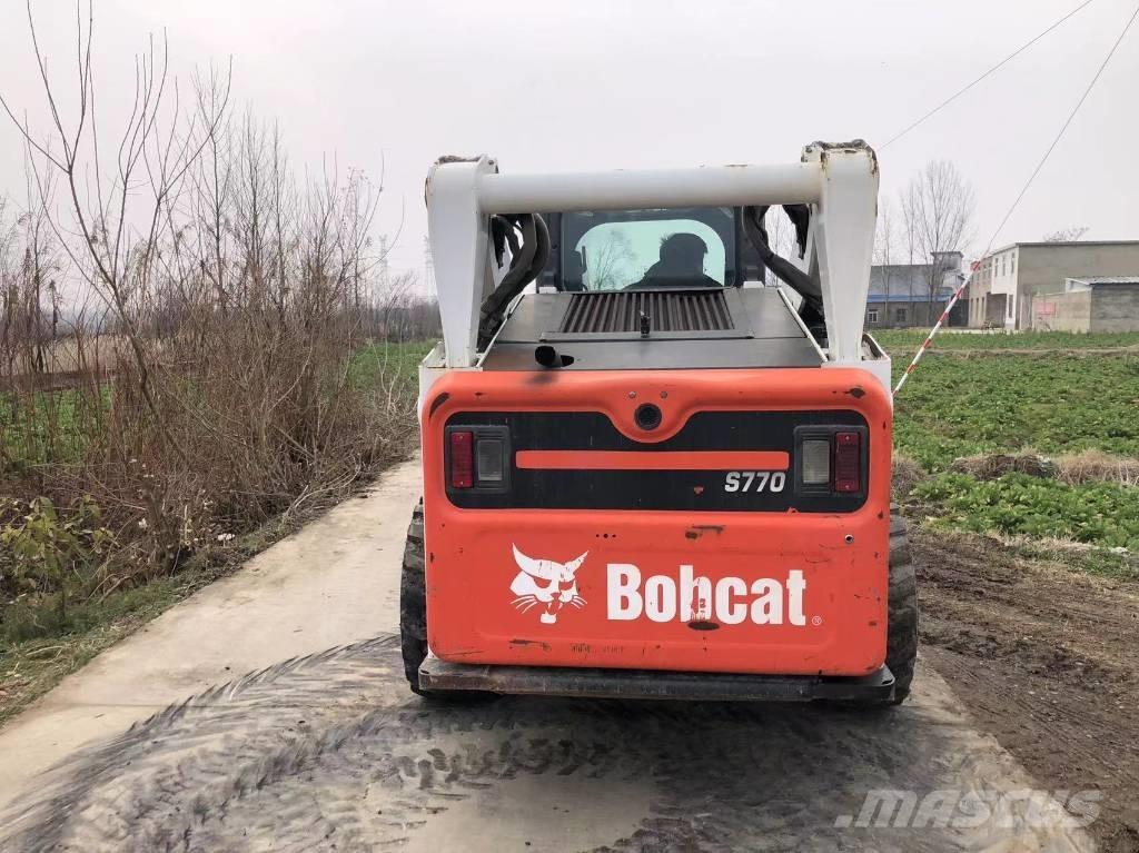 Bobcat T 770 لوادر انزلاقية التوجيه