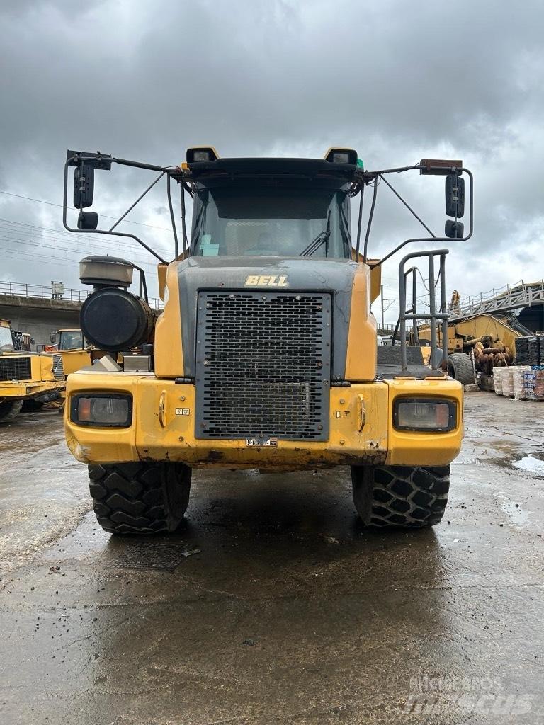 Bell B 40 D ساحبات مفصلية