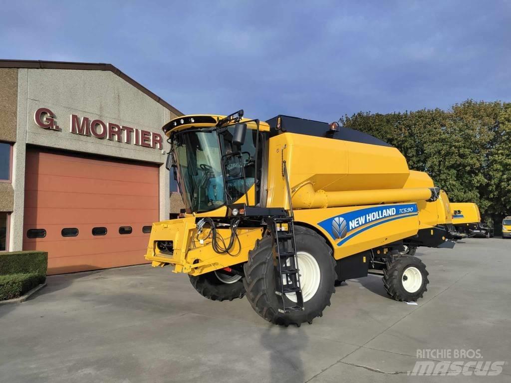 New Holland TC 5.90 حصادات