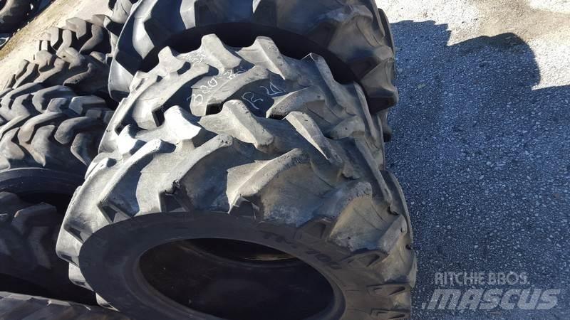  Pneus 300/70R20 الإطارات والعجلات والحافات