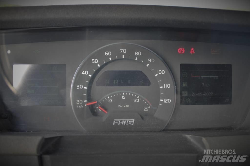 Volvo FH16 600  8x4*4 شاحنات بمقصورة وهيكل