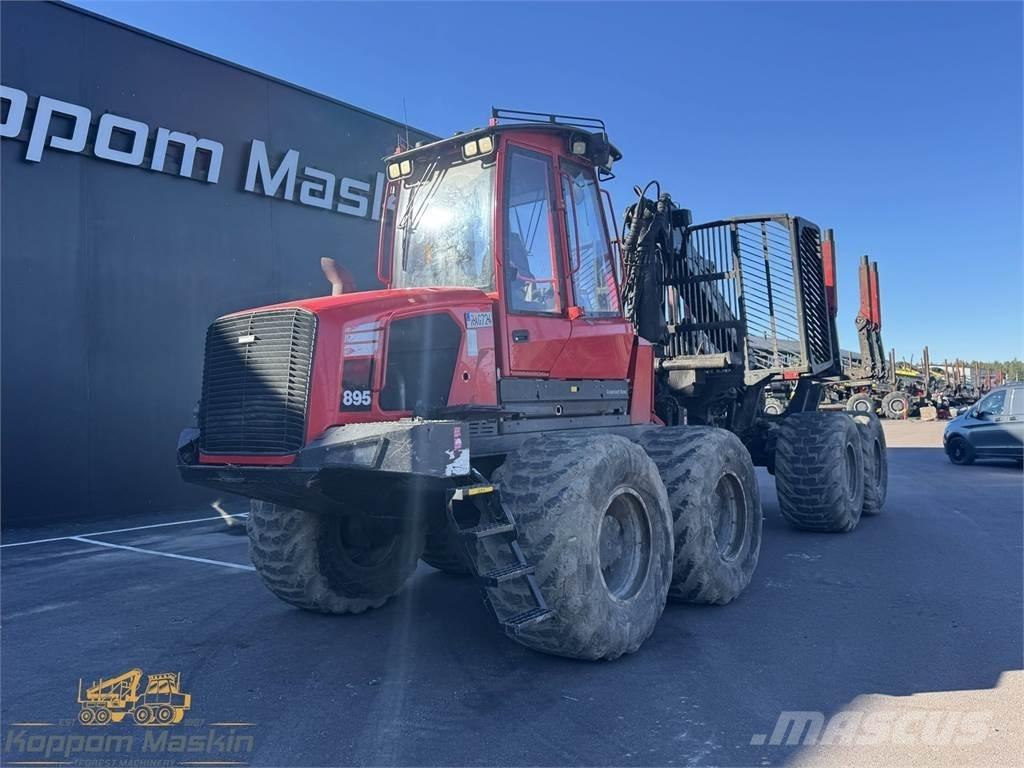 Komatsu 895 شاحنات