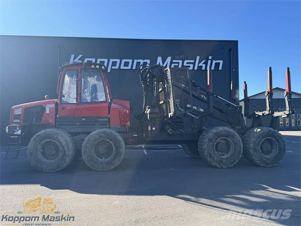 Komatsu 895 شاحنات