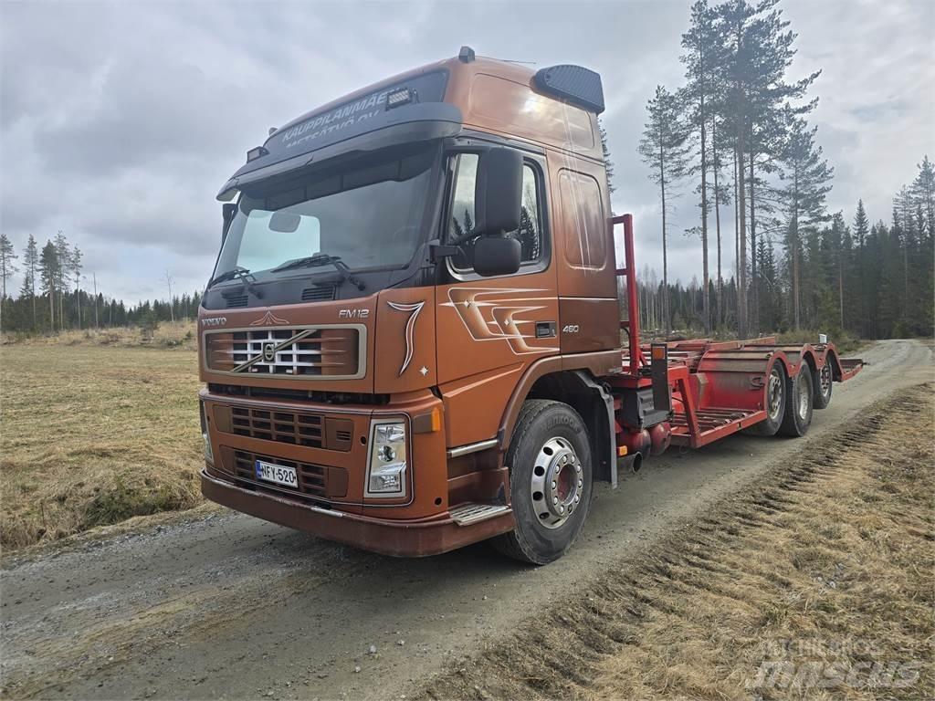 Volvo FM12 8x2 شاحنات نقل آلة الغابات