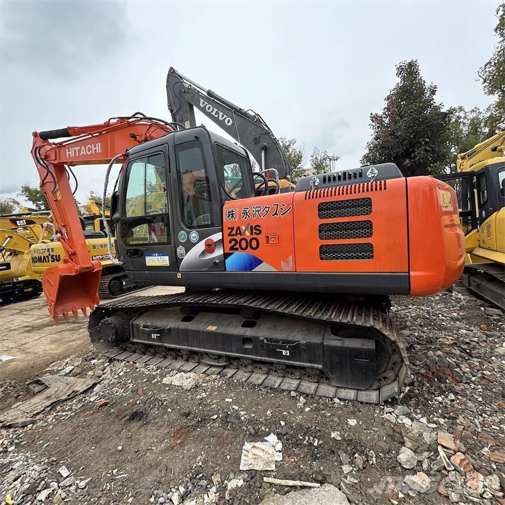 Hitachi ZX 200-3 G حفارات زحافة