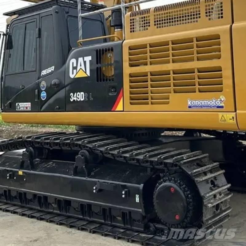 CAT 349 D حفارات زحافة