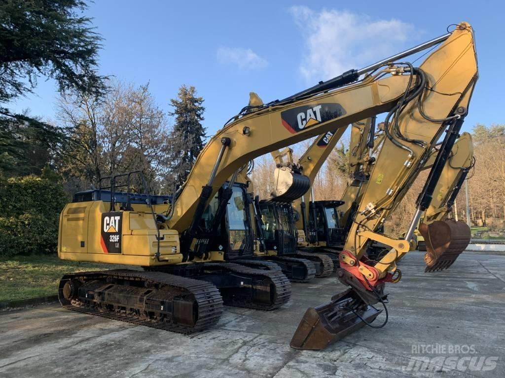 CAT 326 FL N حفارات زحافة