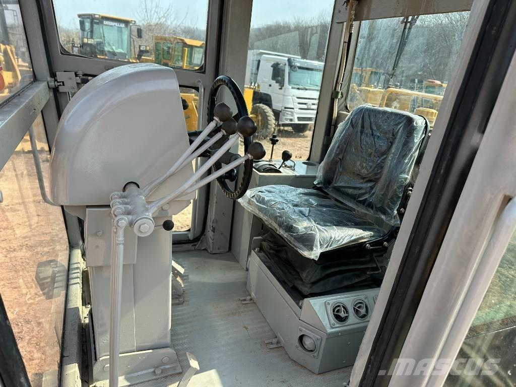 CAT 140H معدات تمهيد الطرق