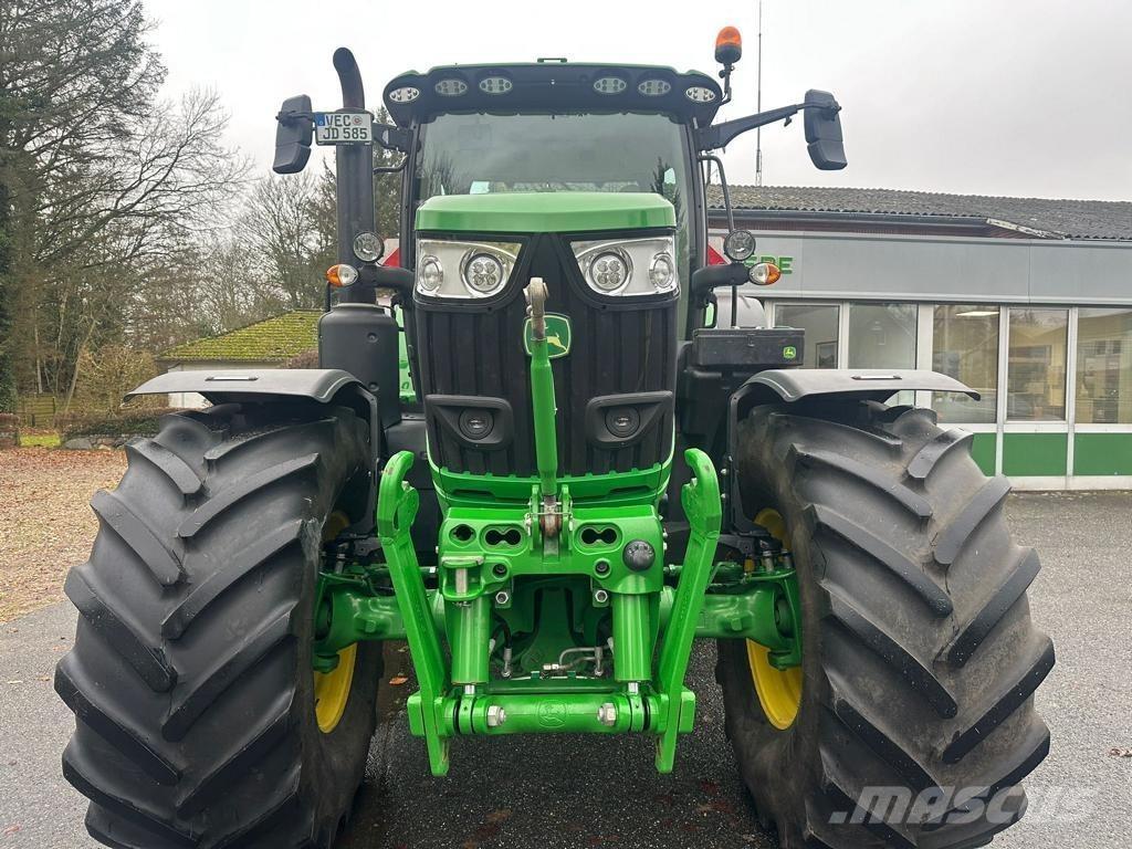 John Deere 6R195 الجرارات