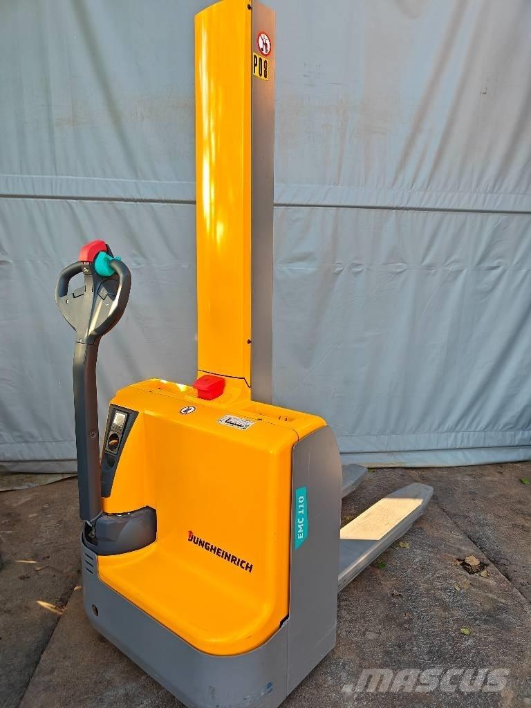 Jungheinrich EMC 110 معدات التكديس الجوالة