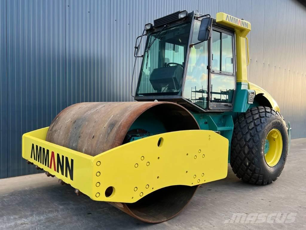 Ammann ASC130 D مداحل أحادية الأسطوانة