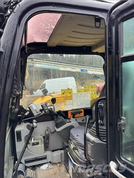 CAT 308 E 2 CR حفارات زحافة