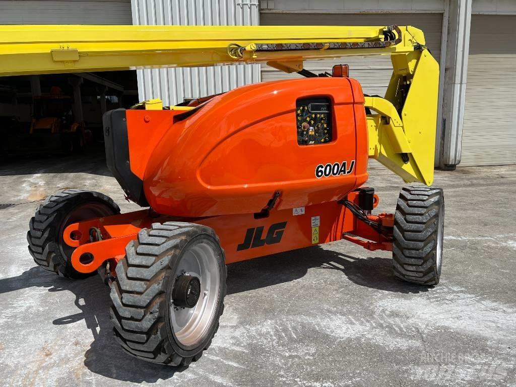 JLG 600 AJ رافعات سلة مفصلية