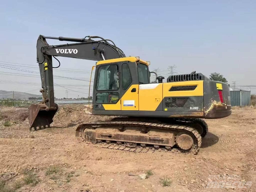 Volvo EC 210 D حفارات زحافة