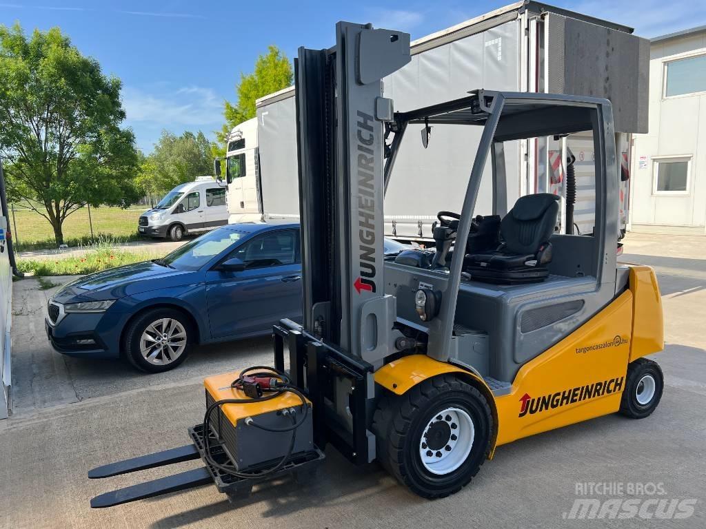 Jungheinrich EFG 540 شاحنات ذات رافعات شوكية تعمل بالكهرباء